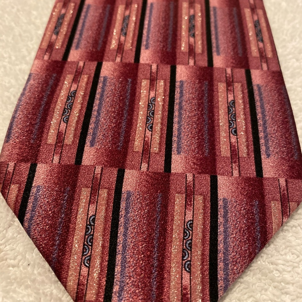 Brand New Trendy Tie By VITO ROFOLO